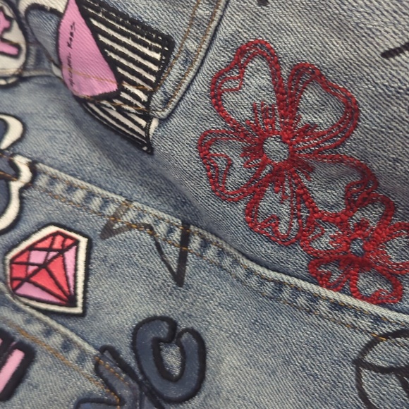 Unique Embroidered Graffiti NYC KORS Mini Denim Skirt Size 4 - Picture 13 of 16